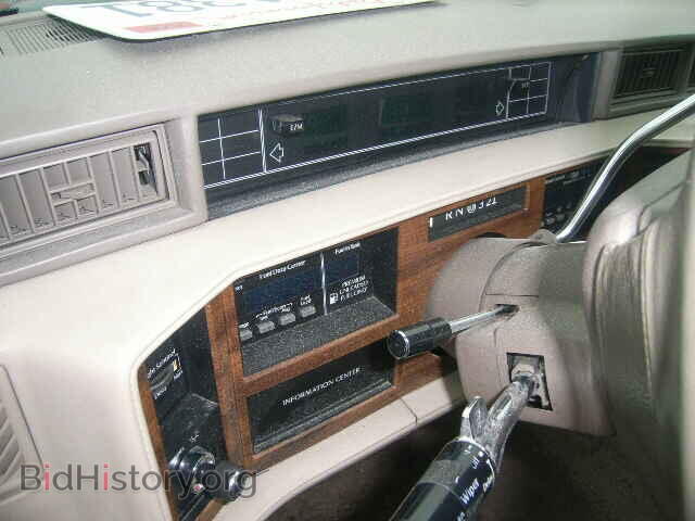 1993 CADILLAC DEVILLE - VIN: 1G6CD53B6P4239988 - Фото 8