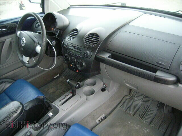 2000 VOLKSWAGEN BEETLE - VIN: 3VWCA21C3YM414717 - Фото 5