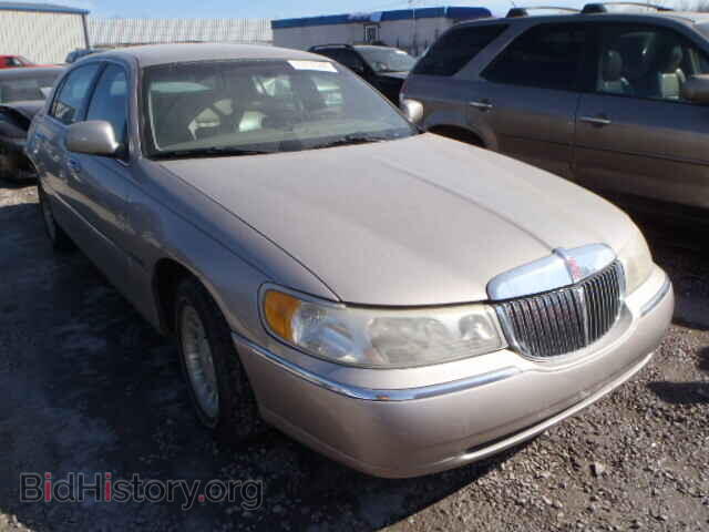 Photo 1LNHM81W7YY778247 - LINCOLN TOWNCAR 2000