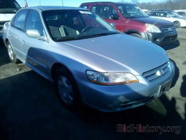 Photo 1HGCG165X1A020321 - HONDA ACCORD 2001