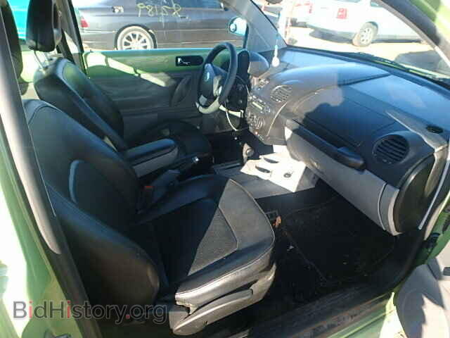 2000 VOLKSWAGEN BEETLE - VIN: 3VWCC21C6YM446393 - Фото 5