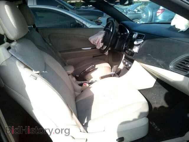 2011 CHRYSLER 200 - VIN: 1C3BC2EGXBN620432 - Фото 5