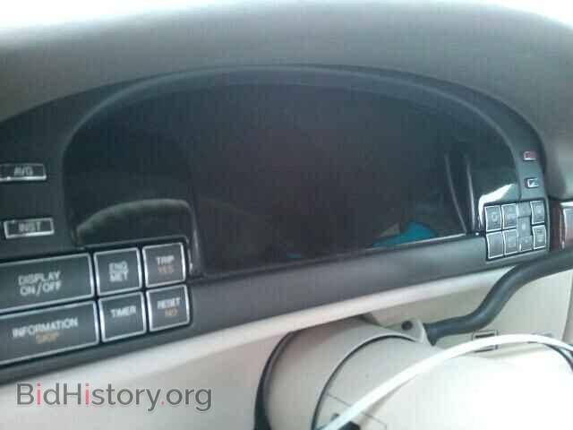 1999 CADILLAC DEVILLE - VIN: 1G6KD54Y2XU712882 - Фото 8
