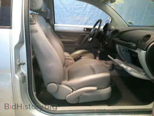 2004 VOLKSWAGEN BEETLE - VIN: 3VWCR31C24M423207 - Фото 5