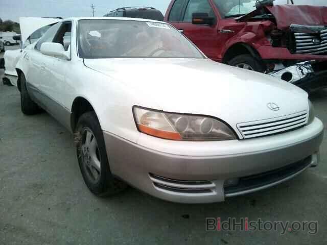 Фотография JT8BF12G4T0135668 - LEXUS ES300 1996