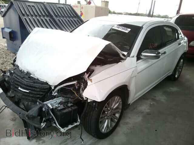 2011 CHRYSLER 200 - VIN: 1C3BC2FG3BN551422 - Фото 2