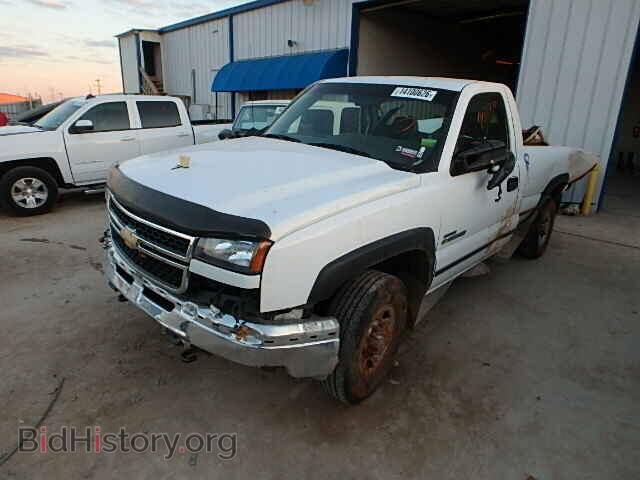 2006 CHEVROLET SILVERADO - VIN: 1GCHC24D66E217728 - Фото 2