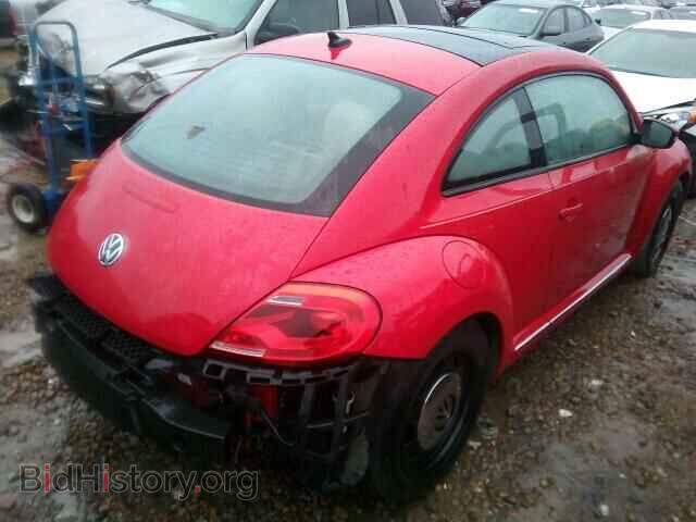 2013 VOLKSWAGEN BEETLE - VIN: 3VWJP7AT2DM637599 - Фото 4