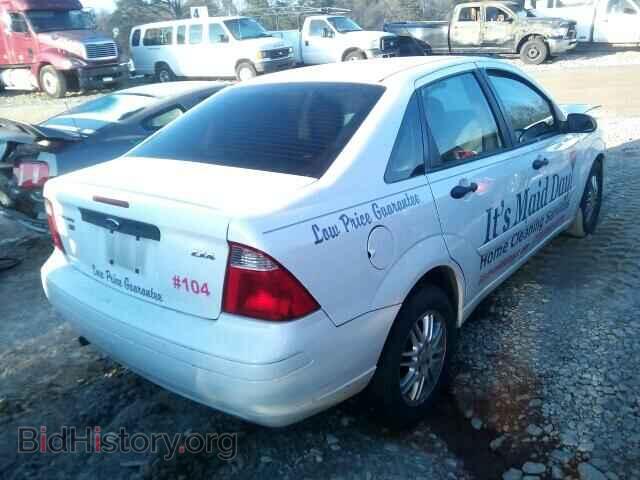 2005 FORD FOCUS - VIN: 1FAFP34N85W237830 - Photo 4