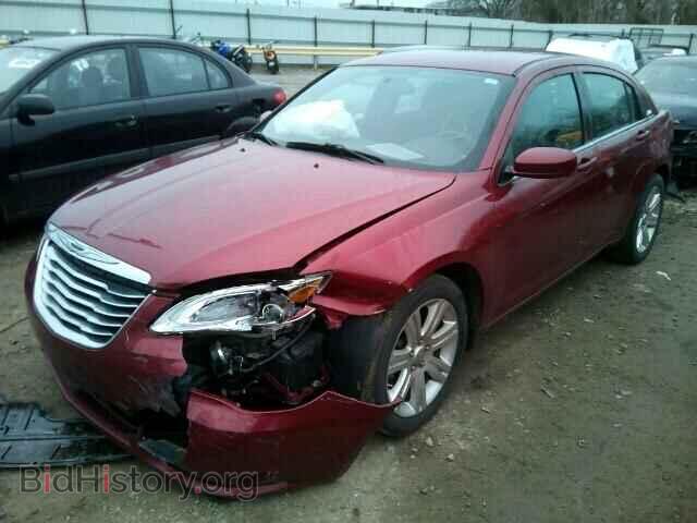 2013 CHRYSLER 200 - VIN: 1C3CCBAB1DN705371 - Фото 2