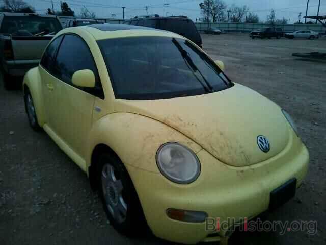 Photo 3VWCA21C7YM475245 - VOLKSWAGEN BEETLE 2000