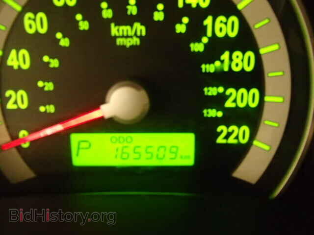2007 HYUNDAI ENTOURAGE - VIN: KNDMC233076016572 - Фото 8
