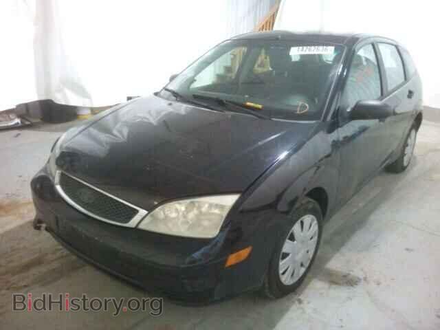 2005 FORD FOCUS - VIN: 3FAFP37NX5R123763 - Photo 2