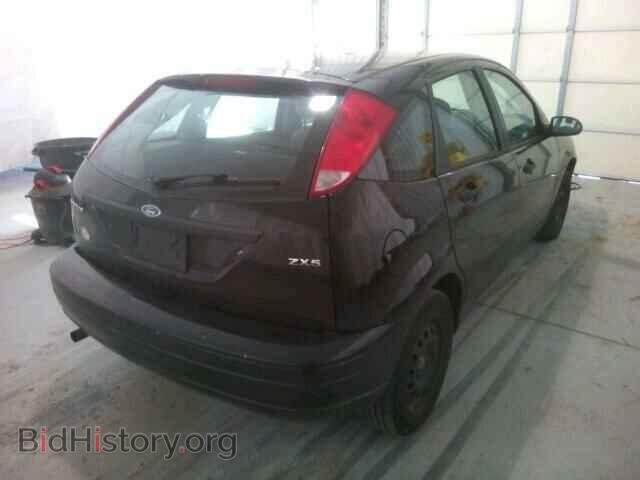 2005 FORD FOCUS - VIN: 3FAFP37NX5R123763 - Photo 4