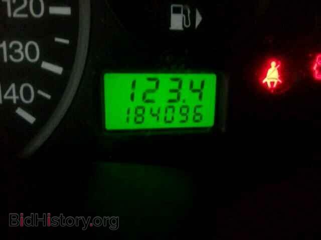 2005 FORD FOCUS - VIN: 3FAFP37NX5R123763 - Photo 8