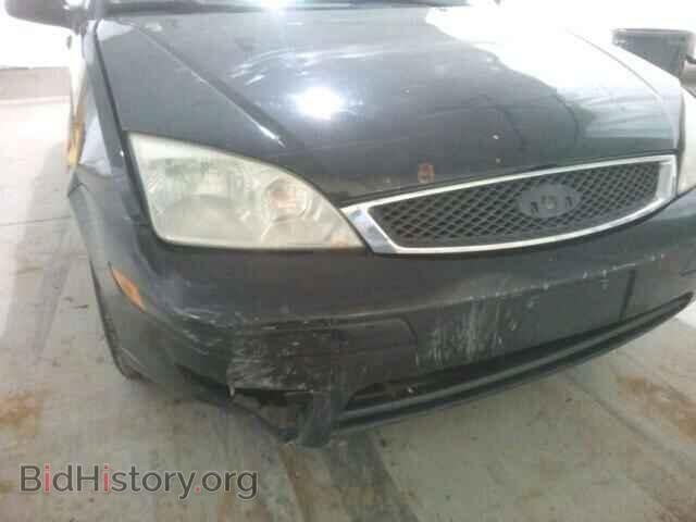 2005 FORD FOCUS - VIN: 3FAFP37NX5R123763 - Photo 10
