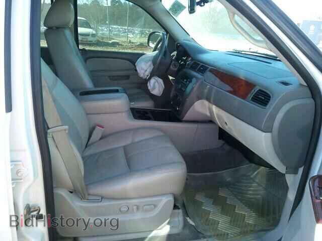 2011 GMC YUKON - VIN: 1GKS2CE04BR390147 - Фото 5