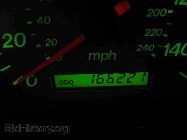 2000 MAZDA 626 - VIN: 1YVGF22D9Y5151713 - Фото 8