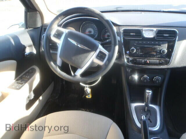 2013 CHRYSLER 200 - VIN: 1C3CCBBG3DN703695 - Фото 9