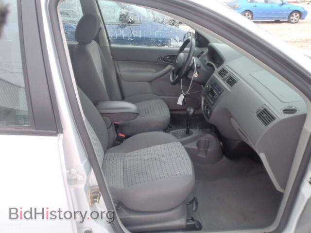 2005 FORD FOCUS - VIN: 1FAFP34N55W154713 - Фото 5