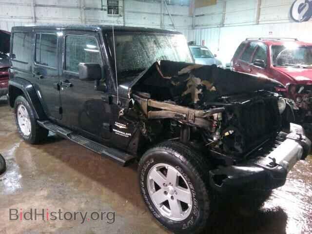 Photo 1J4HA5H18BL564761 - JEEP WRANGLER 2011