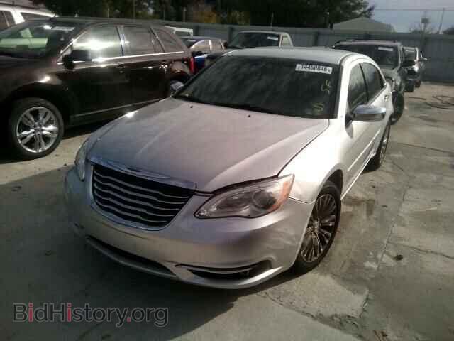 2012 CHRYSLER 200 - VIN: 1C3CCBCBXCN245168 - Фото 2