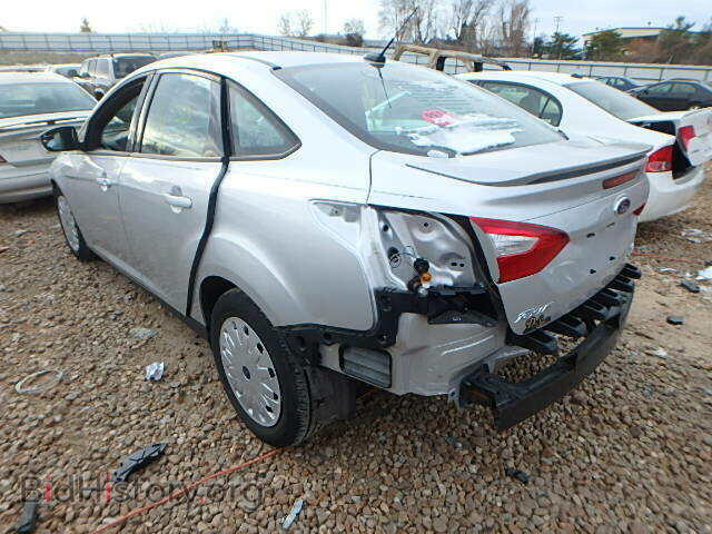 2012 FORD FOCUS - VIN: 1FAHP3F2XCL409897 - Фото 3