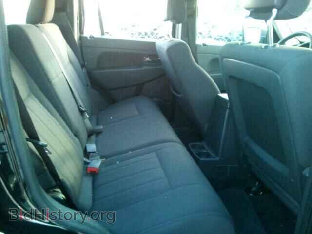 2011 JEEP LIBERTY - VIN: 1J4PN2GK6BW562000 - Фото 6