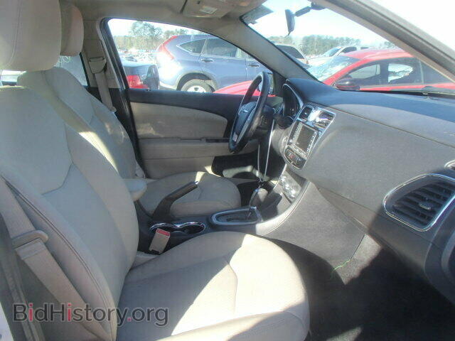 2011 CHRYSLER 200 - VIN: 1C3BC1FB6BN562140 - Фото 5