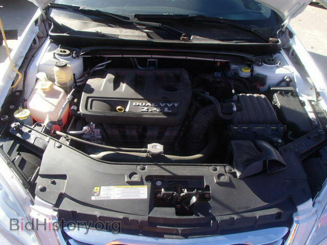 2011 CHRYSLER 200 - VIN: 1C3BC1FB6BN562140 - Фото 7