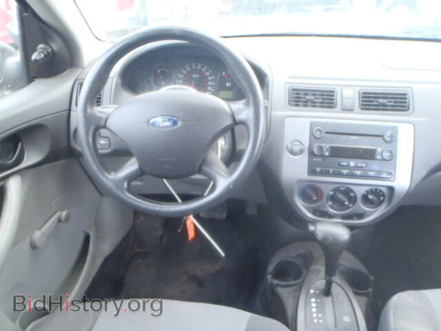 2007 FORD FOCUS - VIN: 1FAFP37N47W342704 - Photo 9