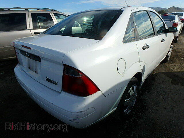 2007 FORD FOCUS - VIN: 1FAFP34N87W201428 - Фото 4