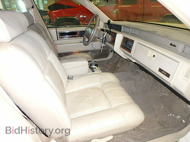 1992 CADILLAC DEVILLE - VIN: 1G6CD53B5N4250557 - Photo 5