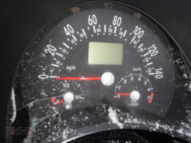 2000 VOLKSWAGEN BEETLE - VIN: 3VWCC21C8YM472087 - Фото 8