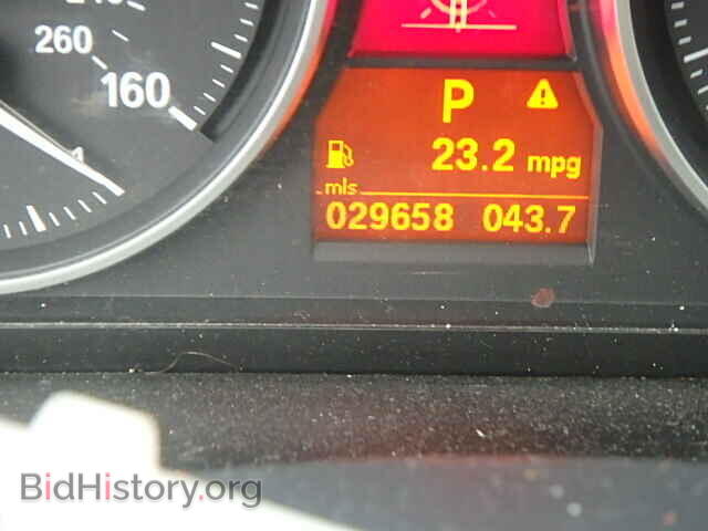 2013 BMW X1 - VIN: WBAVM1C56DVW44065 - Фото 10