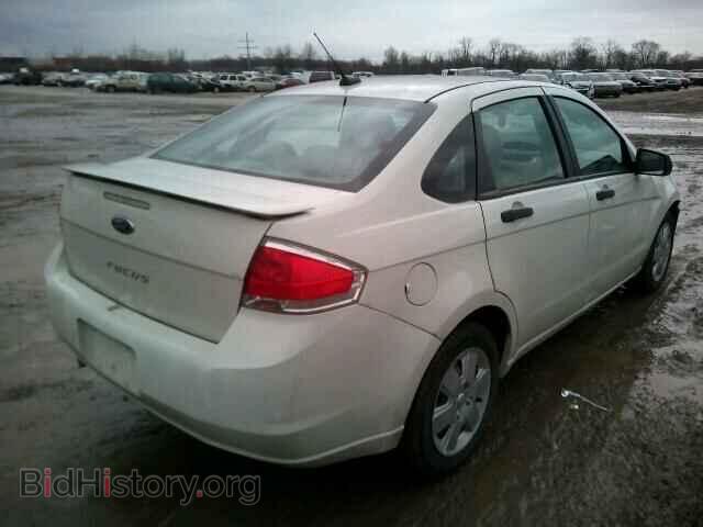 2011 FORD FOCUS - VIN: 1FAHP3EN5BW121021 - Photo 4