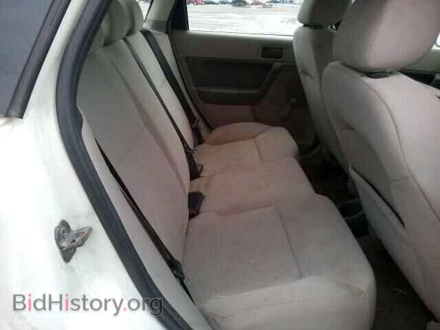 2011 FORD FOCUS - VIN: 1FAHP3EN5BW121021 - Photo 6