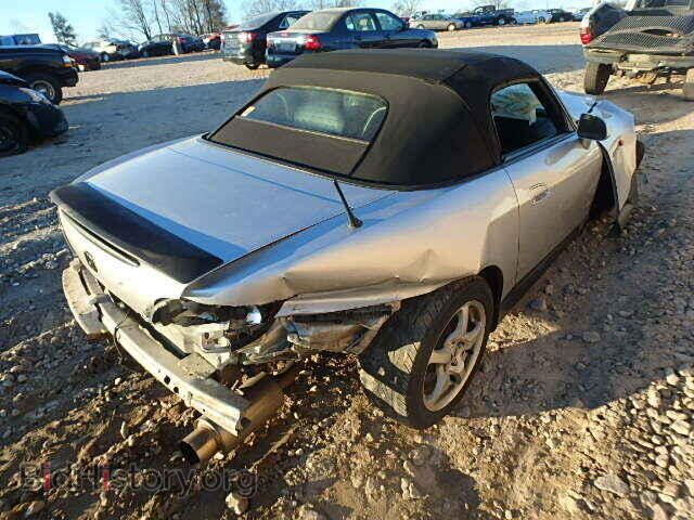 2002 HONDA S2000 - VIN: JHMAP11402T002421 - Фото 4