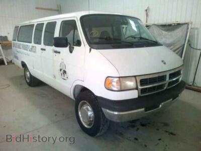 1996 Dodge RAM VAN RAM Wagon, белый — VIN 2B5WB35Z7TK103053, Copart