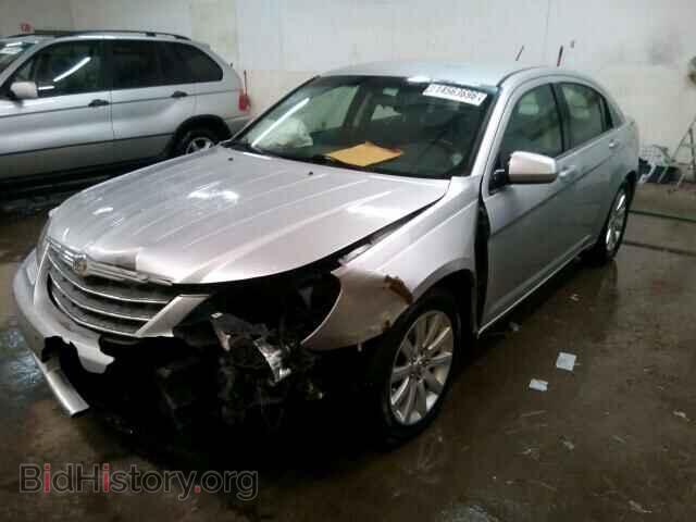 2010 CHRYSLER SEBRING - VIN: 1C3CC5FB3AN197152 - Photo 2