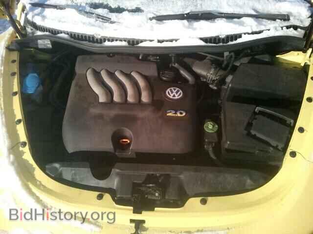 2000 VOLKSWAGEN BEETLE - VIN: 3VWCC21C2YM473073 - Фото 7