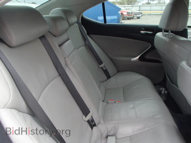 2007 LEXUS IS350 - VIN: JTHBE262372007469 - Фото 6