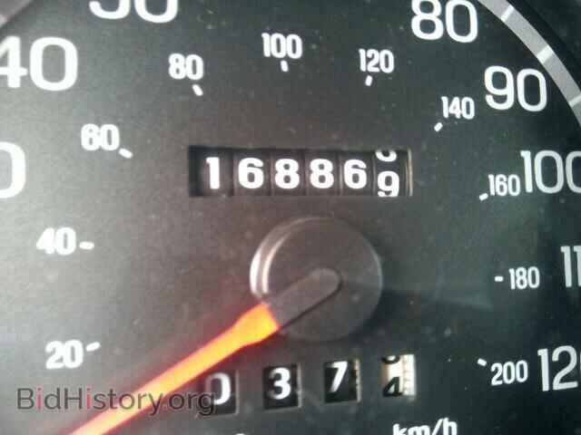 2000 FORD CROWN VIC - VIN: 2FAFP74W3YX121475 - Фото 8