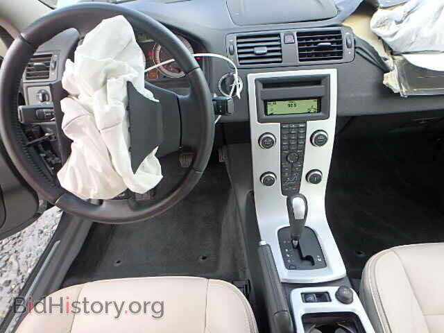 2013 VOLVO C70 - VIN: YV1672MC2DJ139496 - Фото 9