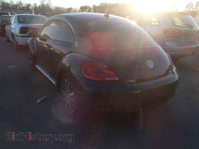 2013 VOLKSWAGEN BEETLE - VIN: 3VWJP7AT1DM657908 - Фото 3