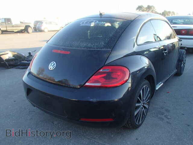 2013 VOLKSWAGEN BEETLE - VIN: 3VWJP7AT1DM657908 - Фото 4