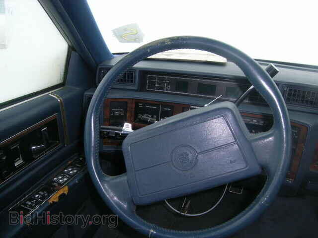 1993 CADILLAC DEVILLE - VIN: 1G6CD53B8P4258669 - Photo 9