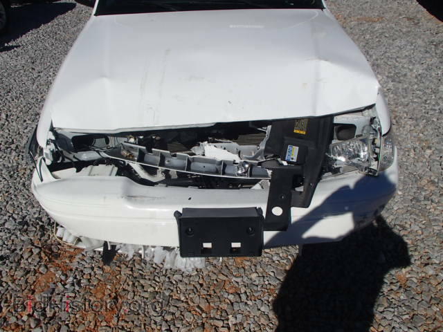 2011 FORD CROWN VIC - VIN: 2FABP7BV2BX122486 - Фото 9