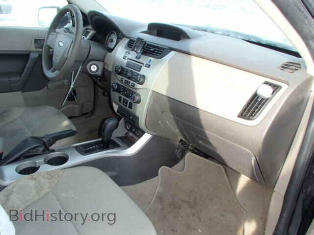 2010 FORD FOCUS - VIN: 1FAHP3EN5AW296772 - Photo 5