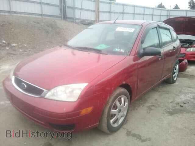 2005 FORD FOCUS - VIN: 3FAHP37N65R117497 - Photo 2